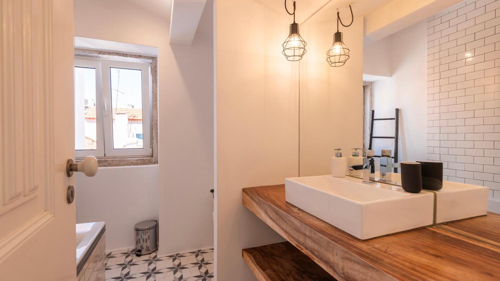Charming 3Bdr Duplex In City Center By Lovelystay Lisboa Eksteriør bilde